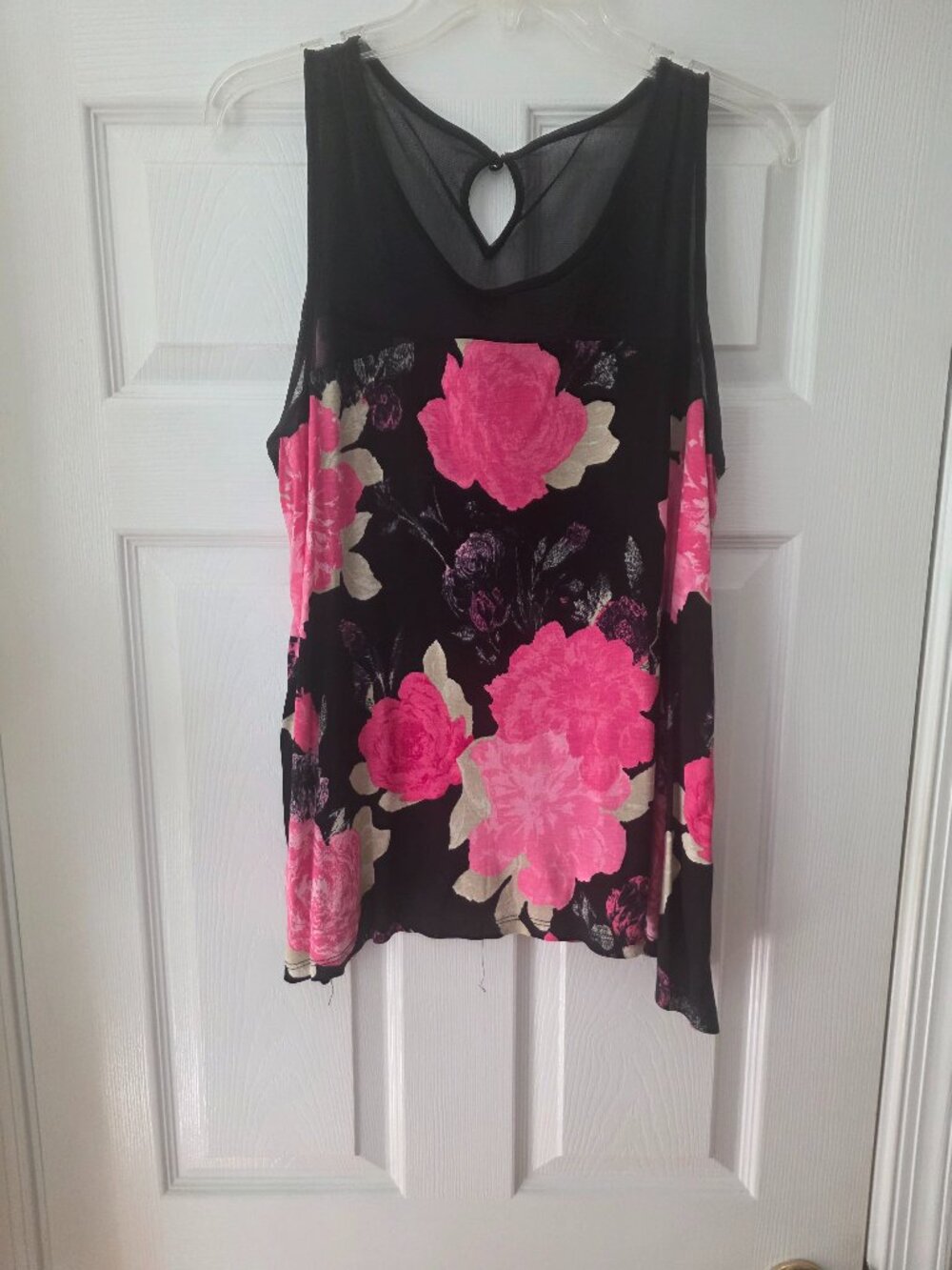 INC International Concepts black and pink top